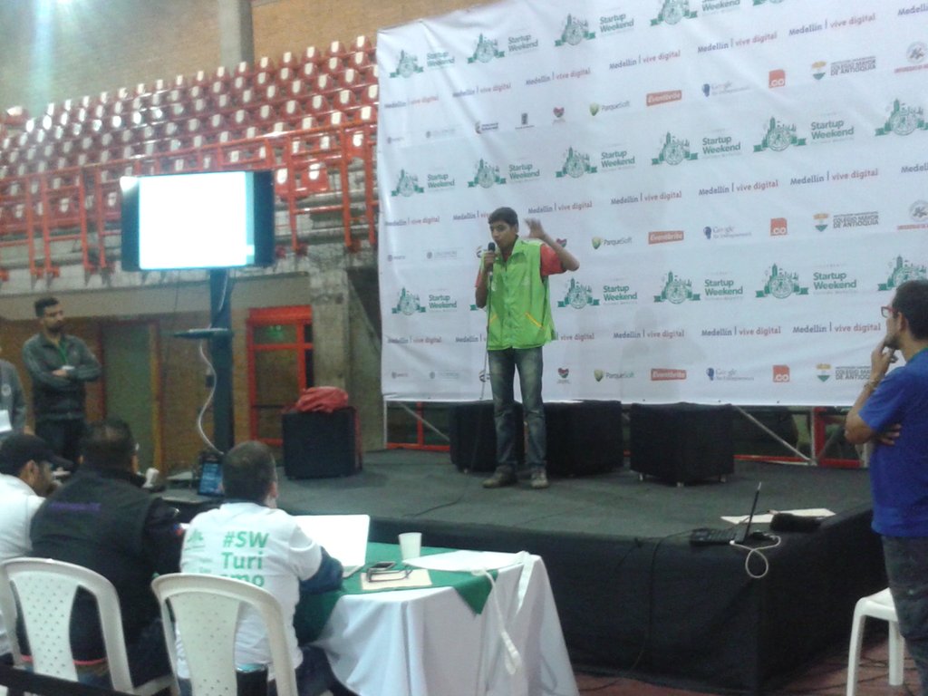 AlejoLupin's tweet photo. Los mas jovenes en el #SWTurismo. Espero continuar acompañandolos :D @GobAntioquia @AntioquiaD @Antioquiajoven https://t.co/R8NN20D6Wk