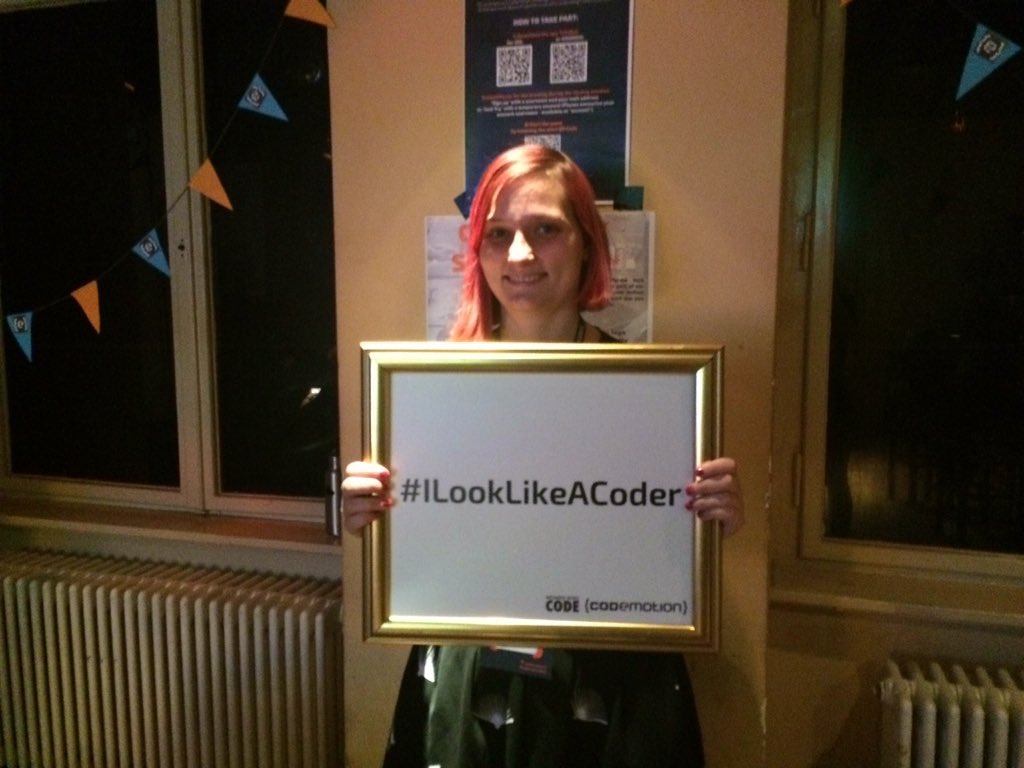 AnoukRuhaak's tweet photo. Zissi looks like a coder! #ILookLikeACoder #ILookLikeAnEngineer https://t.co/utiEyWtxpz