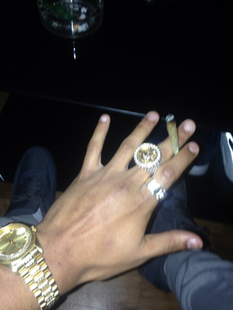 kodeeremarni's tweet photo. Talk me through your Monday https://t.co/RR9Cc23QxC