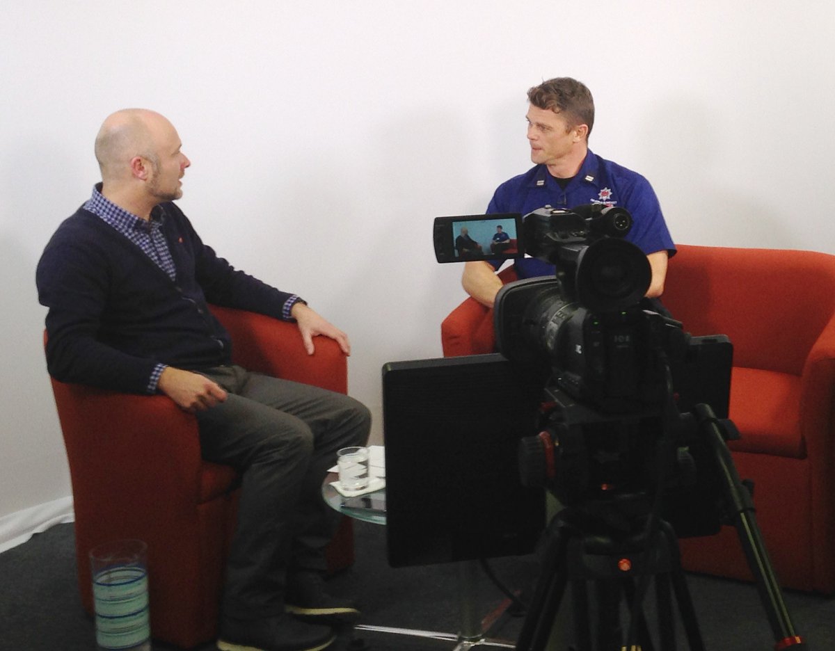 DSFireUpdates's tweet image. Listen to #firefighter Scott, talk to @Hiblio TV about #BonfireNight &amp;amp; #fireworks safety youtu.be/1fRBACjMKNk?li…