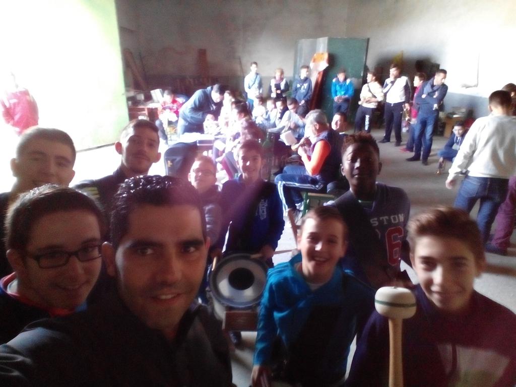 jucarebetis's tweet photo. Buen ensayo lunes de tarde @CCTT_nazareno https://t.co/5UnpE6Rtan