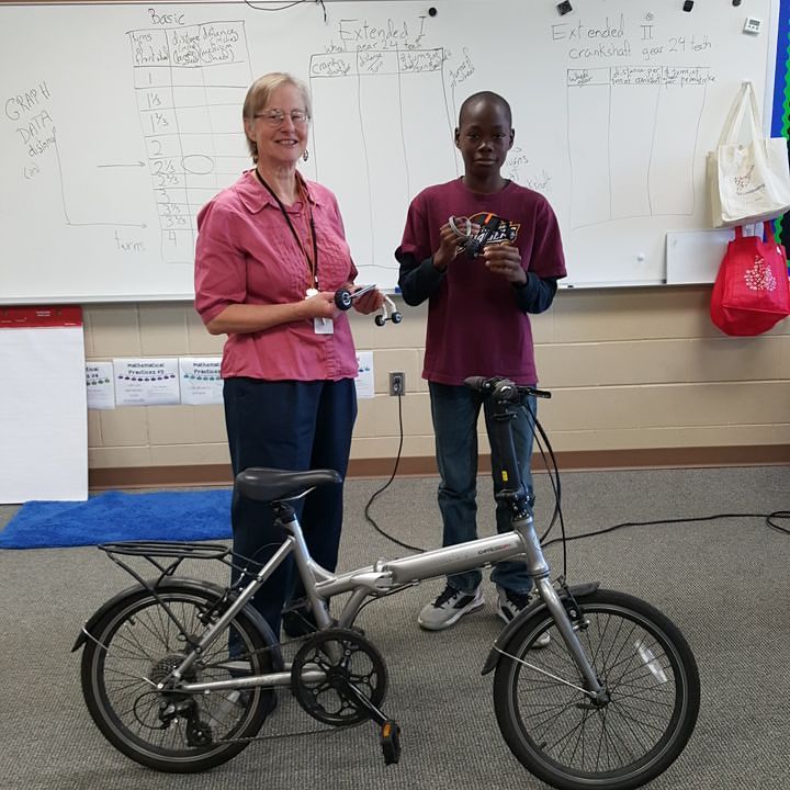 andrewkoshatka's tweet photo. Rotational unit rates with Mrs. Dixon #amesmiddlepride #amescsd https://t.co/wwpnvvEgJH