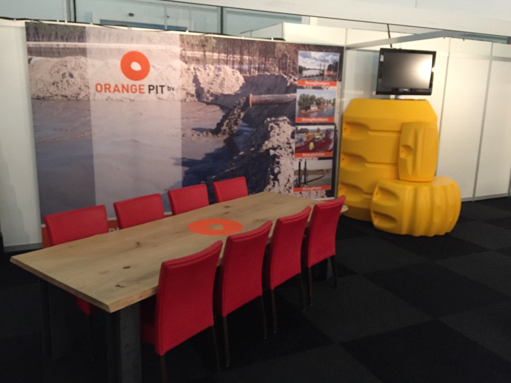 DredgingCase's tweet image. DredginCase on Europort. Boot 1720 together with OrangePit, DWB and CT Systems