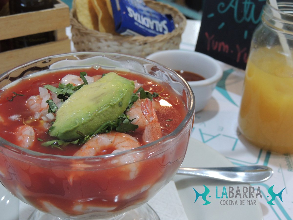 LaBarraDF's tweet photo. Arranca tu #Semana con el pie derecho que te parece un #CoctelDeCamarón en #LabarraCocinaDeMar https://t.co/IWLMjVl04Y