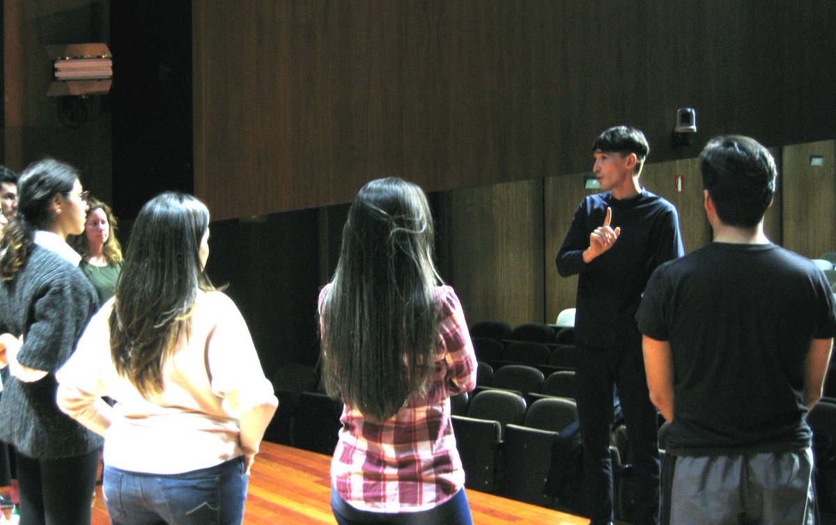 EscuelaRSofia's tweet photo. Taller @enoacommunity: @NeilBarryMoss de la Academia Ópera Verona y alumnos del Departamento Canto @FundacionAreces https://t.co/f98lEEbXj0