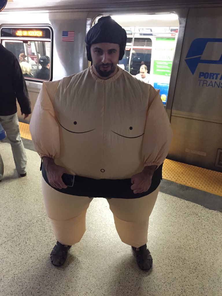 TomyTakker's tweet photo. @robertAbooey Jason Kaplan?? https://t.co/qbK88VOeGV