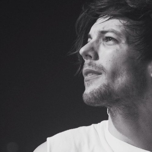 WhyLarryIsReal's tweet photo. ART https://t.co/Z3YMutbPAl