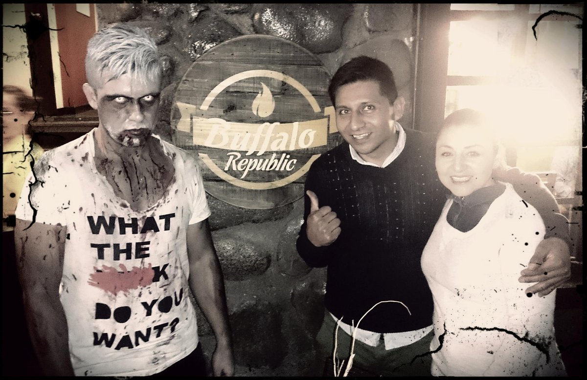 BuffaloRep's tweet photo. #Halloween #halloween2015 #Manizales @BuffaloRep #GHOST #walkingdead https://t.co/HxchFJ0Znd