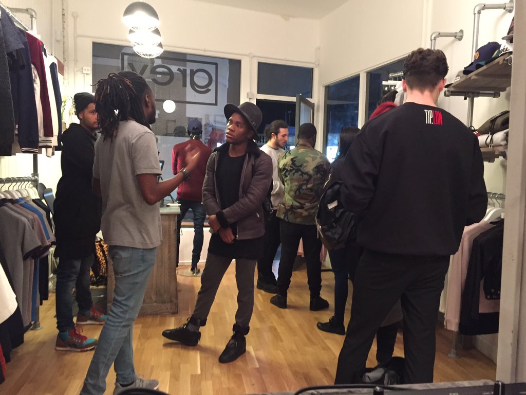 TIPLDN's tweet photo. Friday 🏴 https://t.co/zjGV0YWTYe