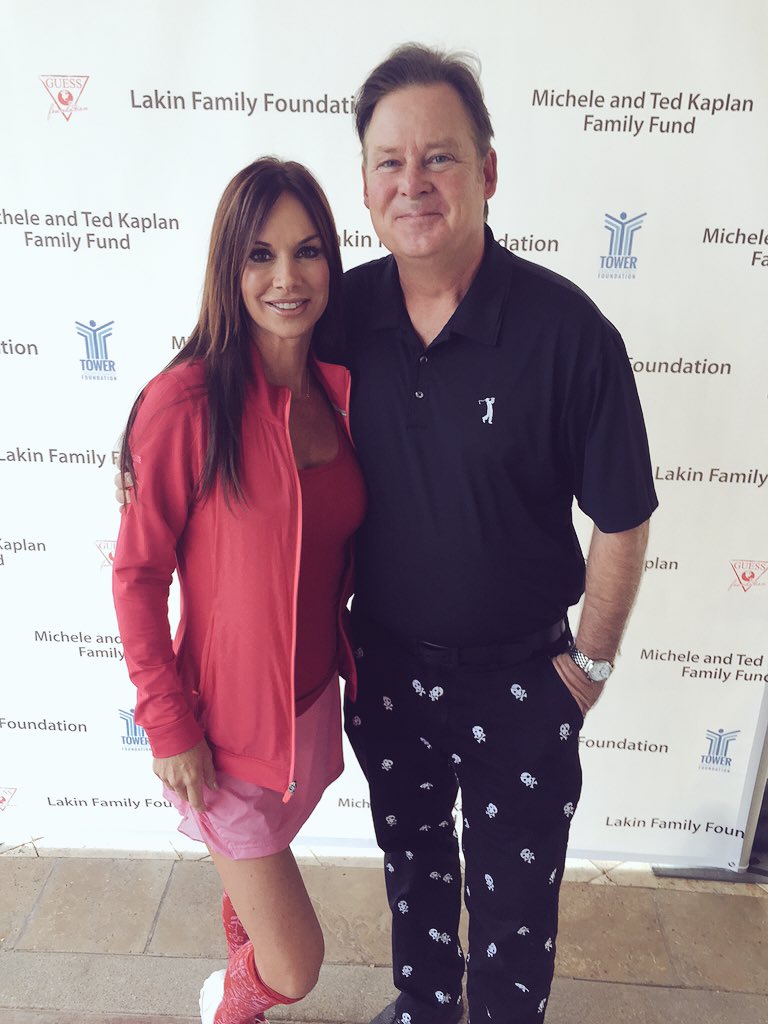 thedebbedunning's tweet photo. Joel & I #towercancerresearch https://t.co/R3UzAUpp6N