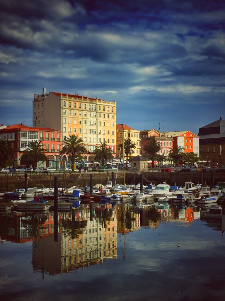 albertochicote's tweet photo. Quien dijo que #Galicia es gris??
#ElFerrol https://t.co/rc4QkAePmn