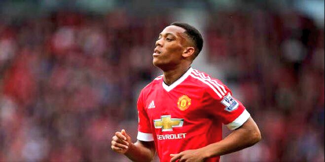 ActuFoot_'s tweet photo. Pardew : "Arrêtez Martial et vous arrêtez Manchester United" https://t.co/PulbLTYHos