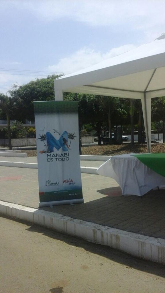 PrefecturManabi's tweet photo. Todos invitados a la Feria Gastronómica y Artesanal en el malecón de #BahiaDeCaraquez #ManabiEsTodo https://t.co/GJp4czD7O4