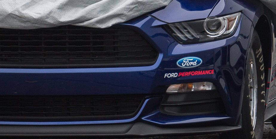 FordRacing's tweet photo. A little peek under the cloth of our big news coming tomorrow live from #FordSEMA. Join us at 1:30p ET! #SEMA2015 https://t.co/8XEjmHpbTL