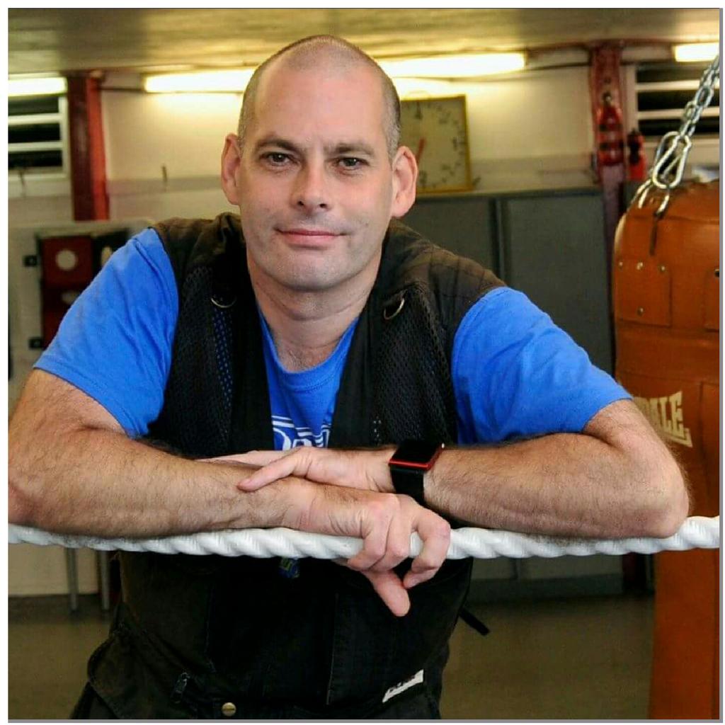 TheFightingCha1's tweet photo. Congratulations Dieter Perry who did the Fighting Chance course and has now got a job with Royal Mail-Well done mate https://t.co/Jg4hNUJnos