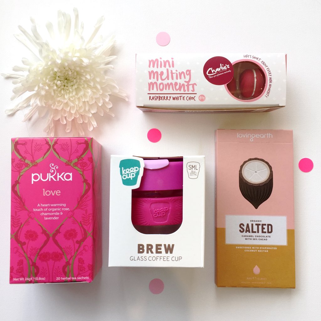 we_are_wuw's tweet photo. Time for tea! Gift hampers available online: https://t.co/zQMdgFjnji https://t.co/lPJd9NjfPI