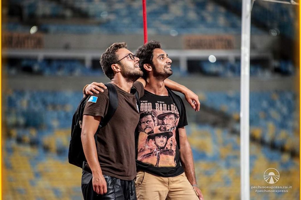 Ficoreally's tweet photo. @lapinadeejay @PechinoExpress @LePerlediPinna ..sono ancora lì che aspettano che esca il loro nome!!!#PechinoExpress https://t.co/KdjyAewiH7