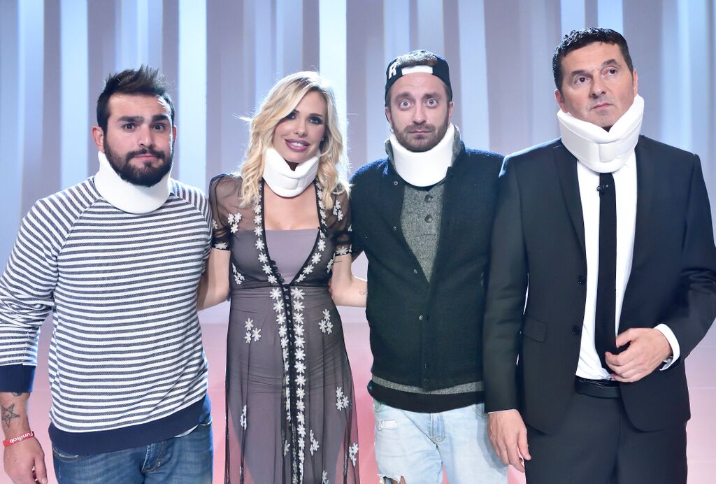 redazioneiene's tweet photo. Solidarietà a #leiene: #MarquezEsciStoVideo https://t.co/BoceEmYUJo