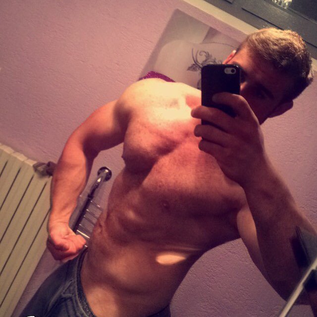 baracinta15's tweet photo. Offseason start really now.. 115kg
#bodybuilder #bodybuilding #style #smile #offseasonshape #abs #sixpacks #chestda… https://t.co/R1ejTSnVr6