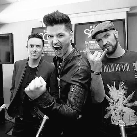 ImWithTheScript's tweet image. Currently missing: Glens periscopes, Marks humour, Danny's madness, jokes, tour.. God damnit save me. @thescript