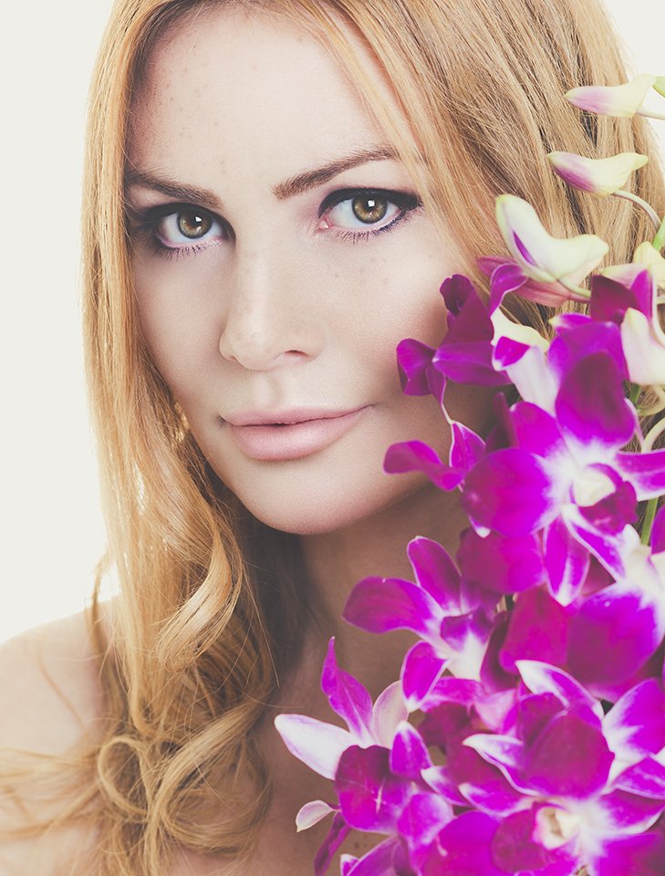 Follyhouse tweet media