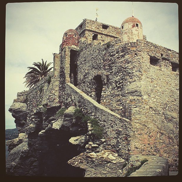 camogligram's tweet photo. Camogli: #italy #wedding #destinationwedding #liguria #italianriviera #camogli #casteldragone by @greta_betton_wedd… https://t.co/RtR2Ps7cRP