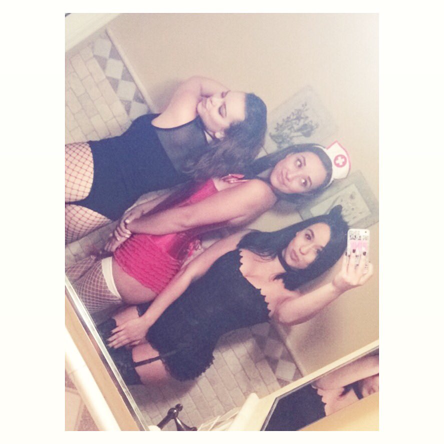 josieaxoxo's tweet photo. Why does it feel so good? so good to be bad😻💀👯😈 #Halloween2015 #MyGirls #OnOurWorstBehavior https://t.co/mE7unoQNuc