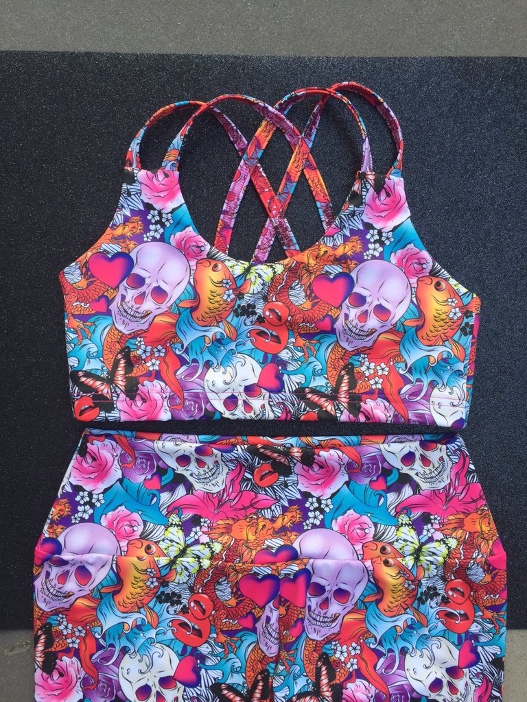 pinkpunkactive's tweet photo. I always get excited for the customers when I send out their orders! https://t.co/eZENzMgI3Q