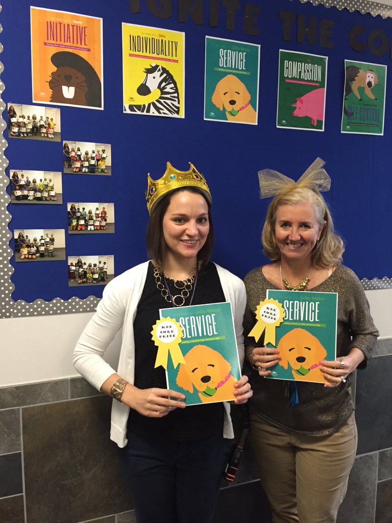 RebeccaPSelf's tweet photo. Kicking off November's Core Essential Trait in our Gold: Service! #kdepride #coolcounselors #katyesc #kdecorepride https://t.co/P3Hlv86c1C