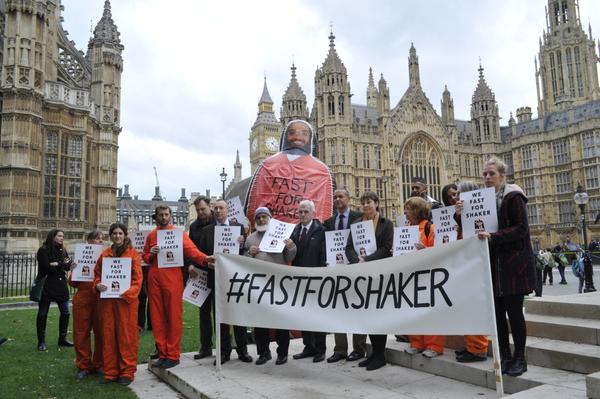 wagingnv's tweet photo. Shaker Aamer and the future of #Guantanamo: https://t.co/RdQC4U7bVV #FastForShaker https://t.co/XLdR4tDlUu