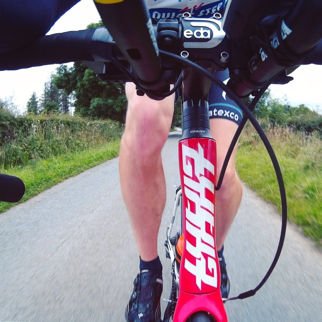 OliBlake88's tweet photo. Ride time | Oswestry, UK

#blakeotri #triathlete #training #RideLife @GiantUK @Giant_Bicycles https://t.co/j88coKtAyI