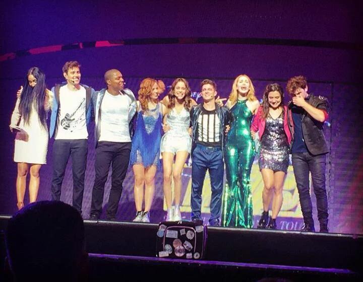 DDLMSMLSPRM's tweet image. Está foto me dio directo en el corazón 😍💔👉💔👈 (Diego)😢😢😢
#TodosSomosDiego 
#RememberVioletta