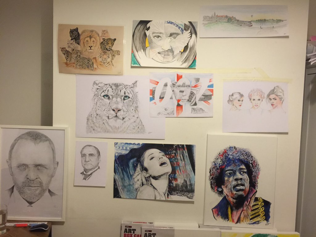 RobThompson_Art's tweet photo. Are you ready for Christmas Free Give Away? #3prizes #moredetails #tonight 😃👍 @MDatzberger @perez_hall @NylaVox 😃💥😊 https://t.co/bHunULhz0s