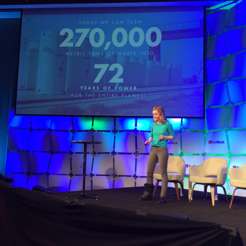cblanchardx's tweet photo. #EmTechMIT #LeslieDewan Cofounder and Chief Science Officer, #TransatomicPower Rethinking Nuclear Power https://t.co/FUNs5D0phe