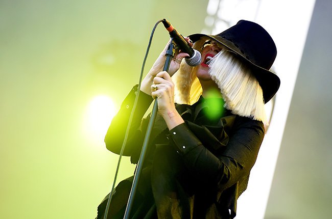 billboard's tweet photo. This is not a drill. @Sia's upcoming studio release #ThisIsActing has a release date https://t.co/65WM7rTFVC https://t.co/4ICfD6gymn