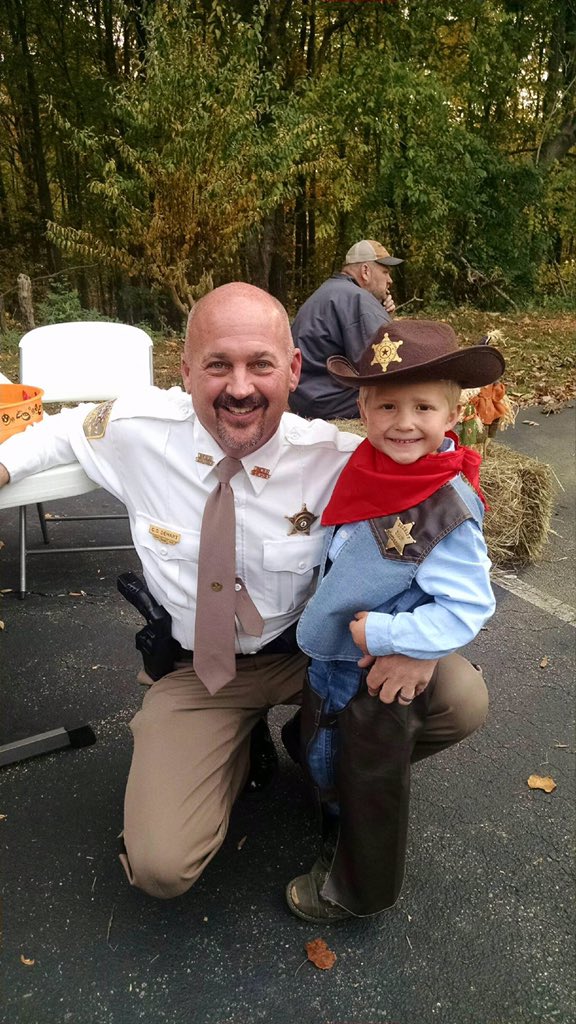 DeHartSheriff's tweet photo. Your family's safety is my number 1 concern! I humbly ask for your vote to be Sheriff of Powhatan County Nov 3rd! https://t.co/9GA4vmQAkf