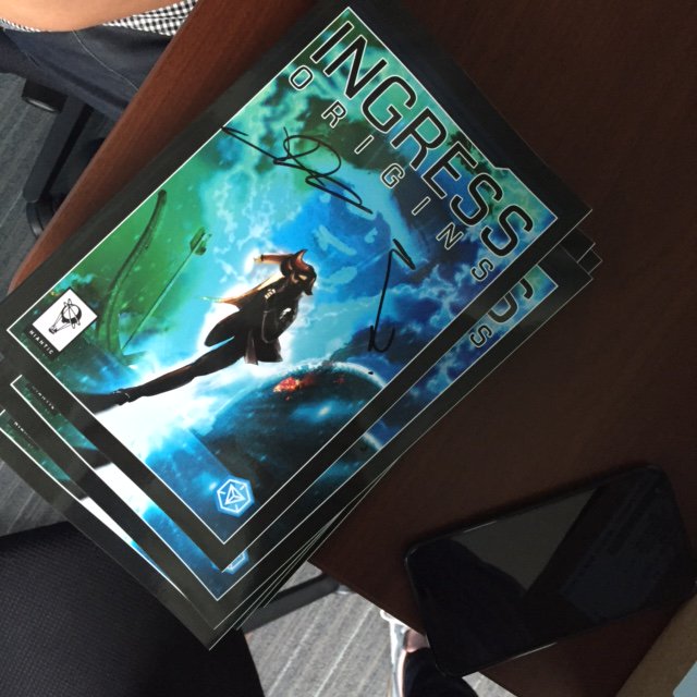 ingress's tweet photo. Check out the newest comic getting autographed by some very special people! #ingress #comic https://t.co/LT2tKxG8LM