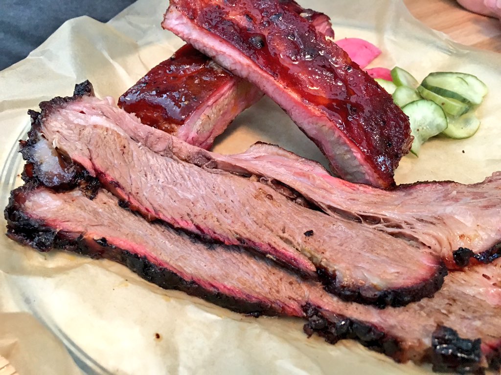BBQsnob's tweet photo. In honor of the World Series champ Royals, it's lunch @18thandVineBBQ. https://t.co/P7J5FG1DyF