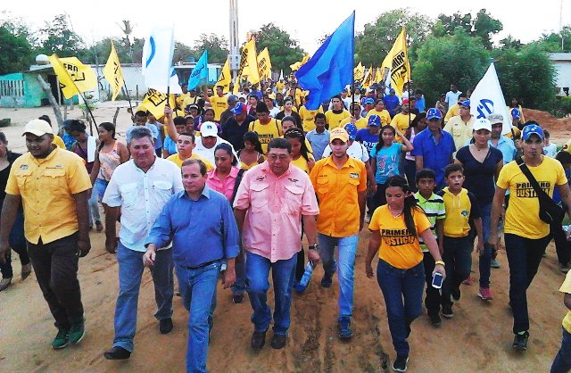 JuanPGuanipa's tweet photo. Maduro tiene asignado un millardo de Bs para viajes, mientras comunidades zulianas no cuentan con servicios públicos https://t.co/Ygq1GcAqqC