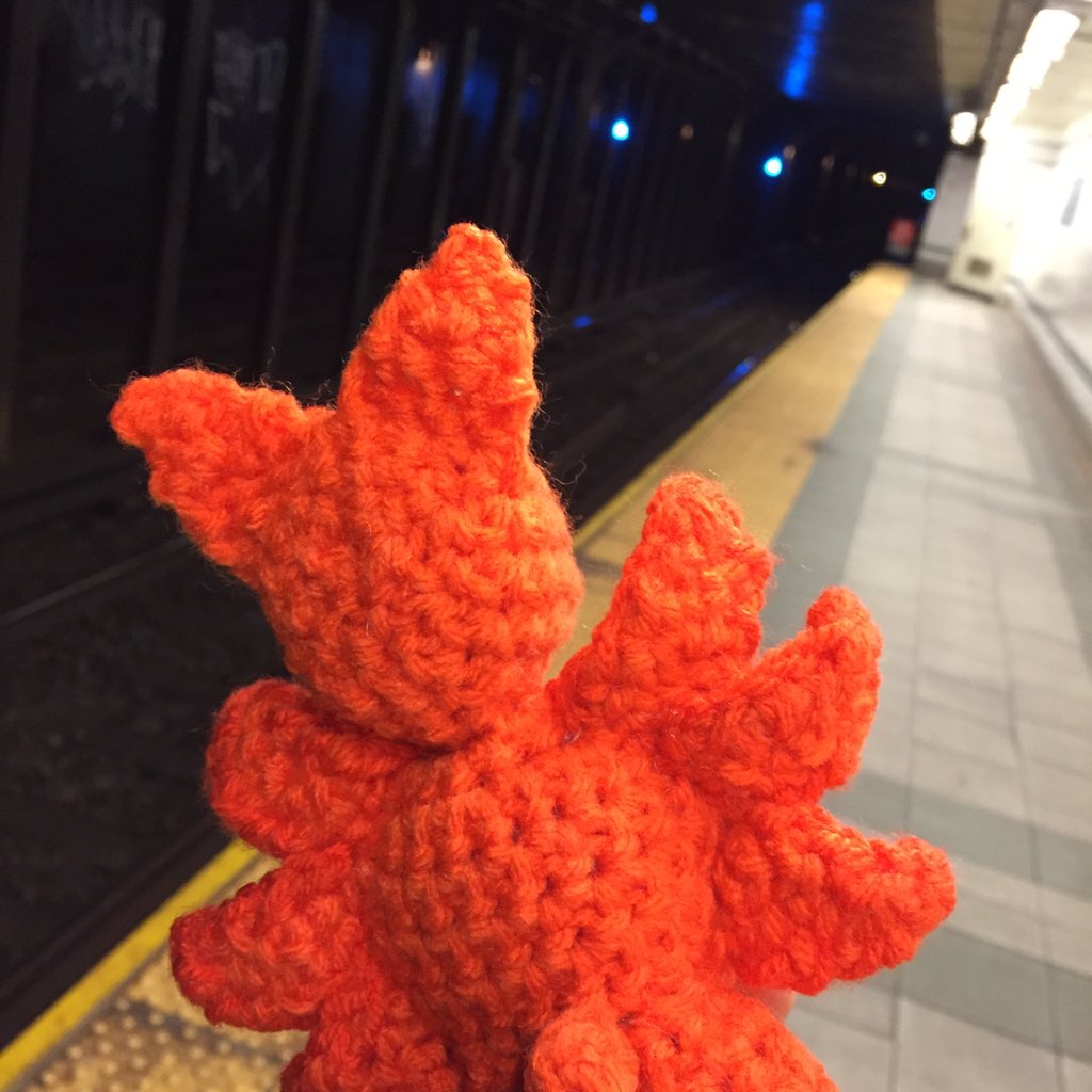 TheBetterBeast's tweet photo. Seriously?! Where is the train?? #mondays https://t.co/M71HyfcvCX