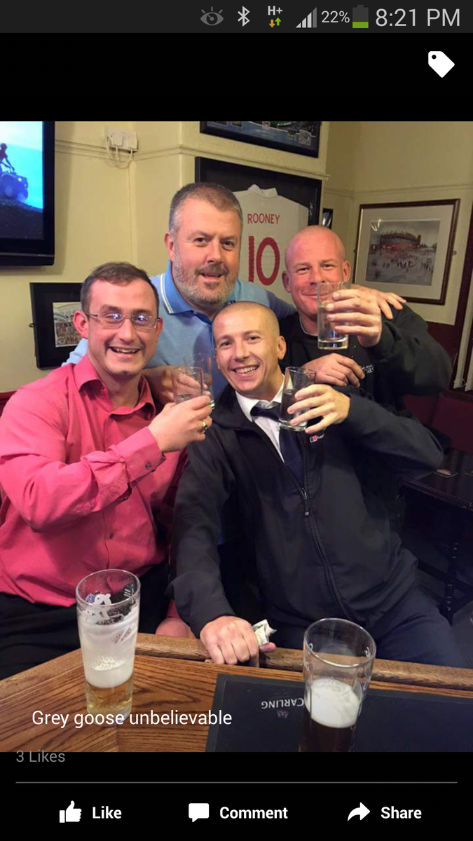 mufcpinkie's tweet photo. We have missed our landlord @danny_mccord @quosh @SnakehipsSam @lardyboy5 #gooseisout https://t.co/AMB27Xzbae