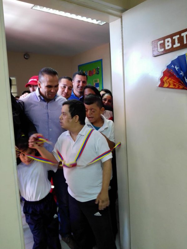 En el Instituto Educación Especial Las Hernández se inauguró un #CBIT con equipos tecnológicos para los estudiantes