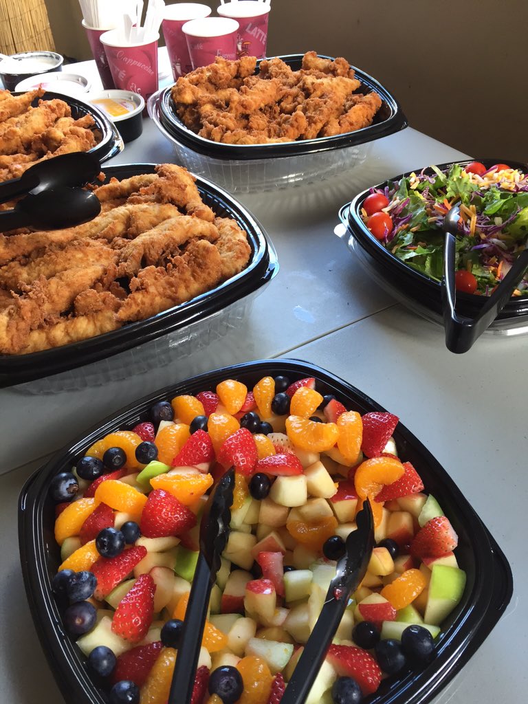 Enjoy fresh chicken served catering style, fruit salad, sauces and salad #milesahead #fooddelivery #teams #startup