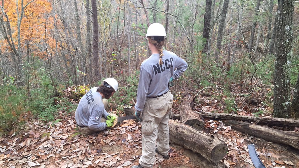 AmeriCorpsNCCC's tweet photo. .@AmeriCorpsNCCC staff spent the day with #River5 at the Red River Gorge in Kentucky! Thx @forestservice https://t.co/I6OjUmuP8v