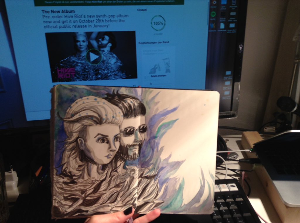 turninglights's tweet photo. I love the #hiveriot project so much that I painted a fanart of @MindyGledhill and @dustingledhill （＾Ｏ＾☆♪ https://t.co/CviNhIirBJ