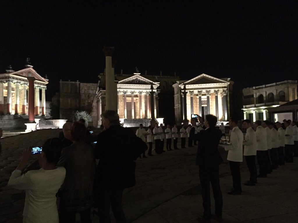Flos_Architect's tweet photo. Great #pldc15 Rome #cinecitta https://t.co/QHxkzBz5Aq