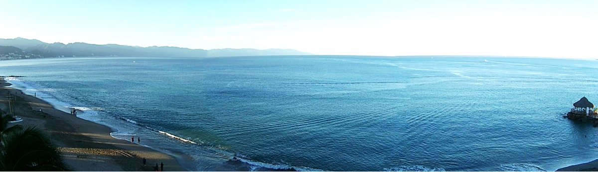 ingbruxo's tweet photo. Apenas @melix_007 y yo regresamos de #PuertoVallarta #FSL2015 y ya estrañamos #Vallarta https://t.co/oLGLQDOX99