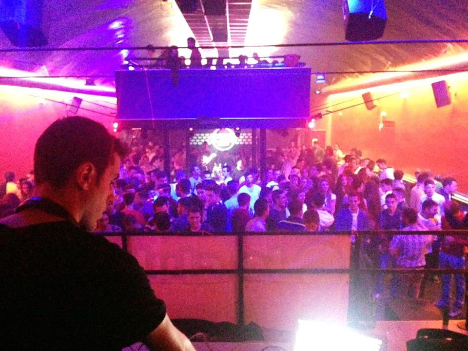 AnualMusicParty's tweet photo. Una vez más! Gracias a todos por hacer que en nuestras fiestas haya siempre un lleno en las salas que vamos!! https://t.co/7VhOMHoiov