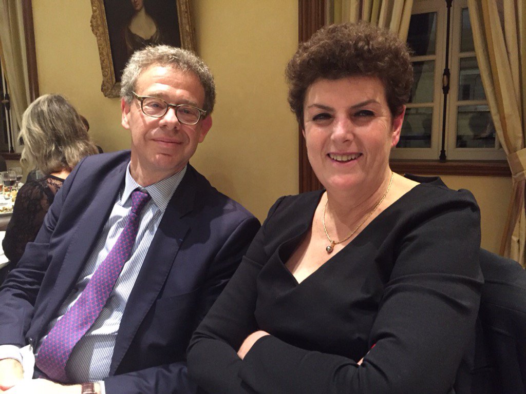 ph_rochmann's tweet photo. Diner du #rajf en très bonne compagnie @LaurenceKiffer https://t.co/44ud2aWzbu