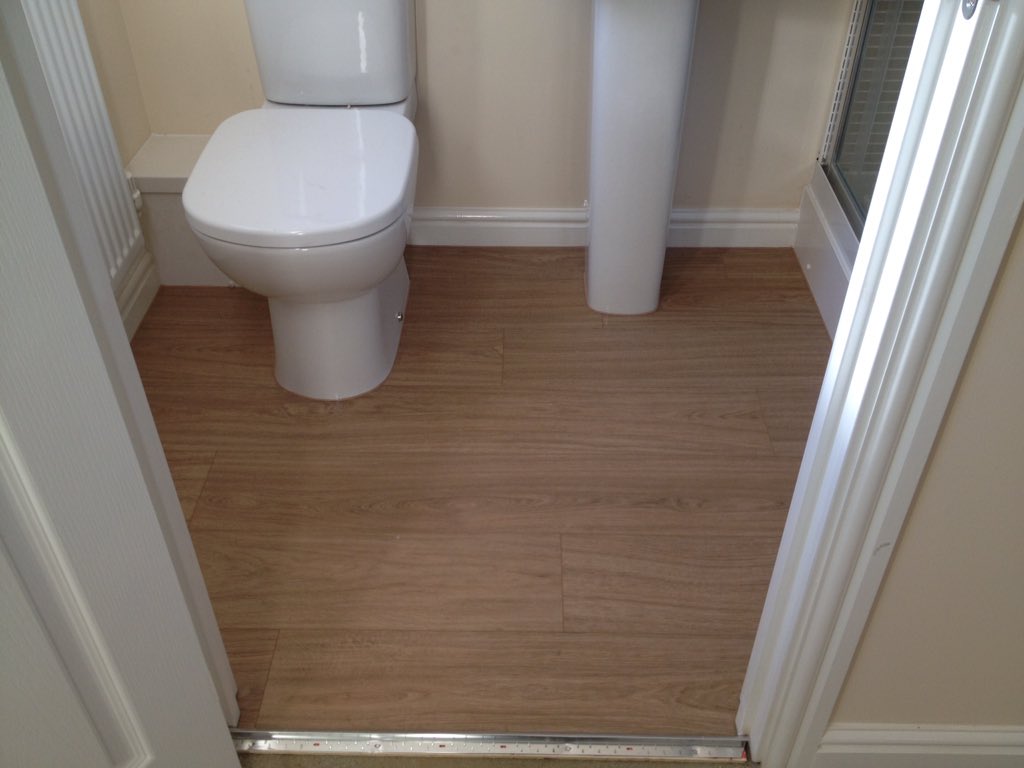 ourowndesigns's tweet photo. Ensuite in #Livyn @QuickStepFloors laid by @installersteve2 #LoveMyQuickStep https://t.co/LUaB0kv2TV